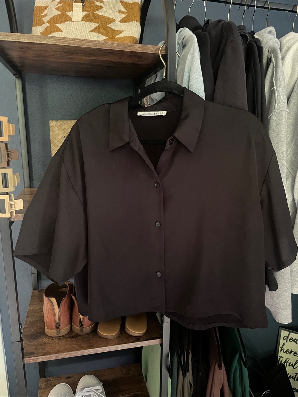 Abercrombie & Fitch Black Cropped Button-Down Shirt
